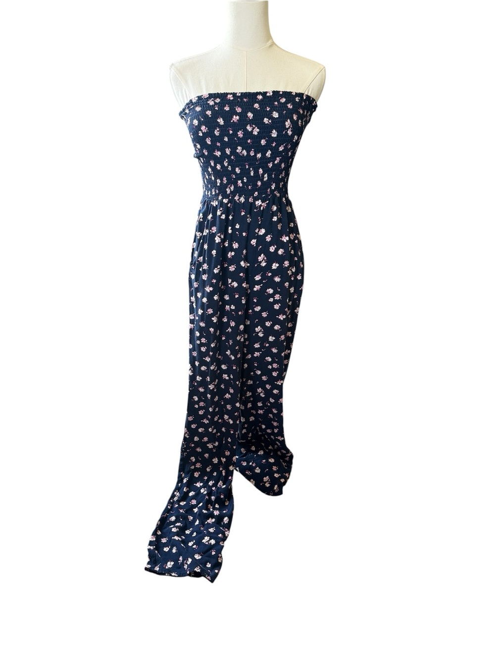 Socialite Navy Strapless Floral Wide Leg Jumpsuit size small with pockets - Picture 2 of 7